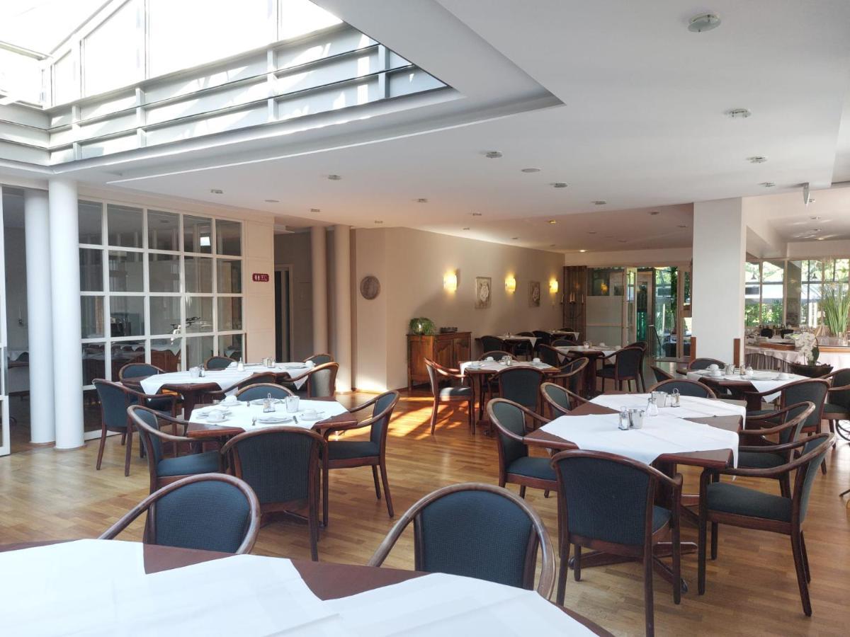 Hotel Goldener Stern Sankt Ingbert Εξωτερικό φωτογραφία