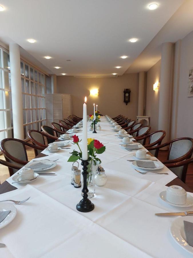 Hotel Goldener Stern Sankt Ingbert Εξωτερικό φωτογραφία