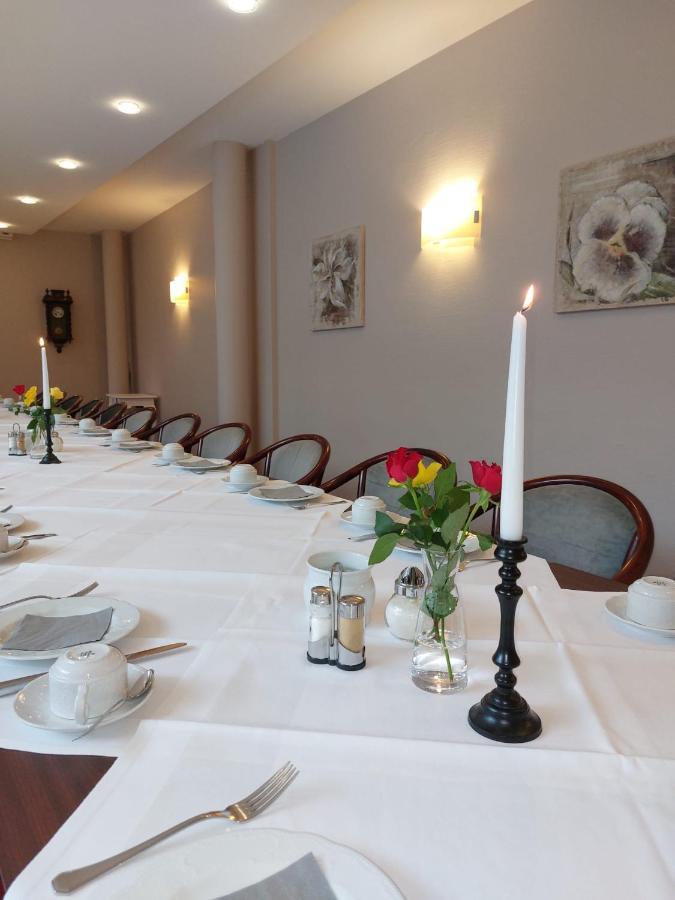 Hotel Goldener Stern Sankt Ingbert Εξωτερικό φωτογραφία