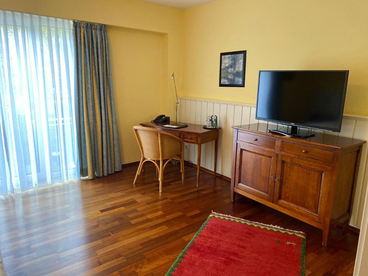 Hotel Goldener Stern Sankt Ingbert Εξωτερικό φωτογραφία